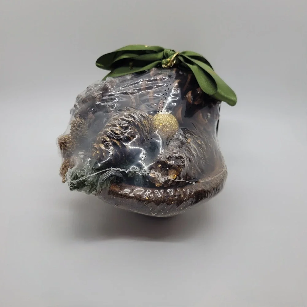 LUX Fragrances Holiday Potpourri in Wooden Dough Bowl Gold Pinecone Decor NEW